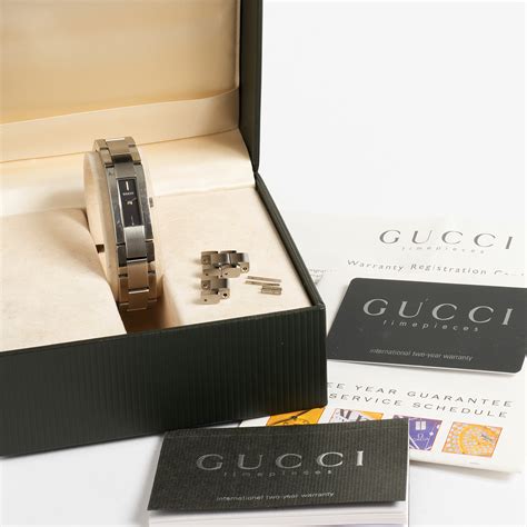 Preowned Gucci 4600L Dated 2000 